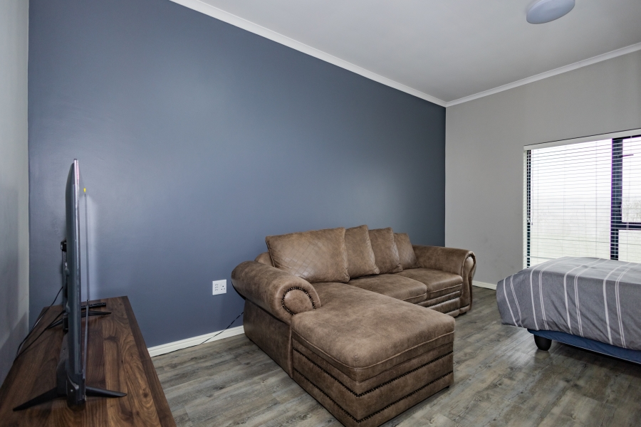 1 Bedroom Property for Sale in Haasendal Western Cape